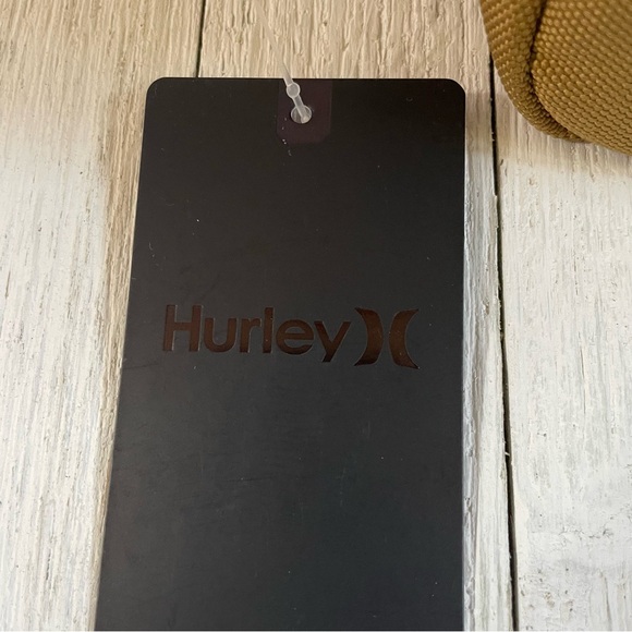 Hurley Men’s Toiletries Bag Zippered NWT Golden Doodle - Picture 13 of 14